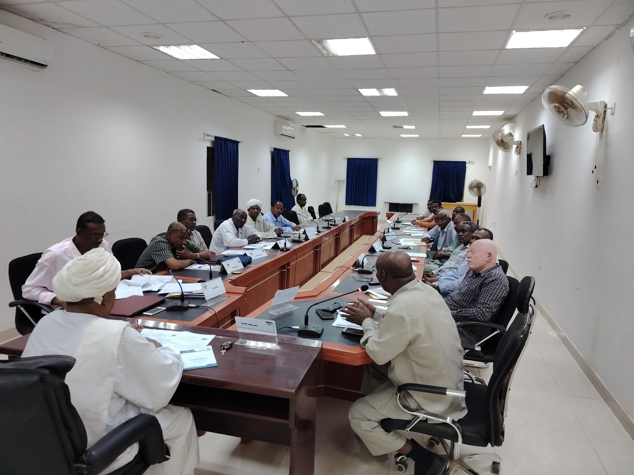 رئيس مجلس جامعة شندي يترأس اجتماع اللجنة التنفيذية والمالية لاستعراض تقارير الأداء المالي للربع الثالث من العام 2024 م