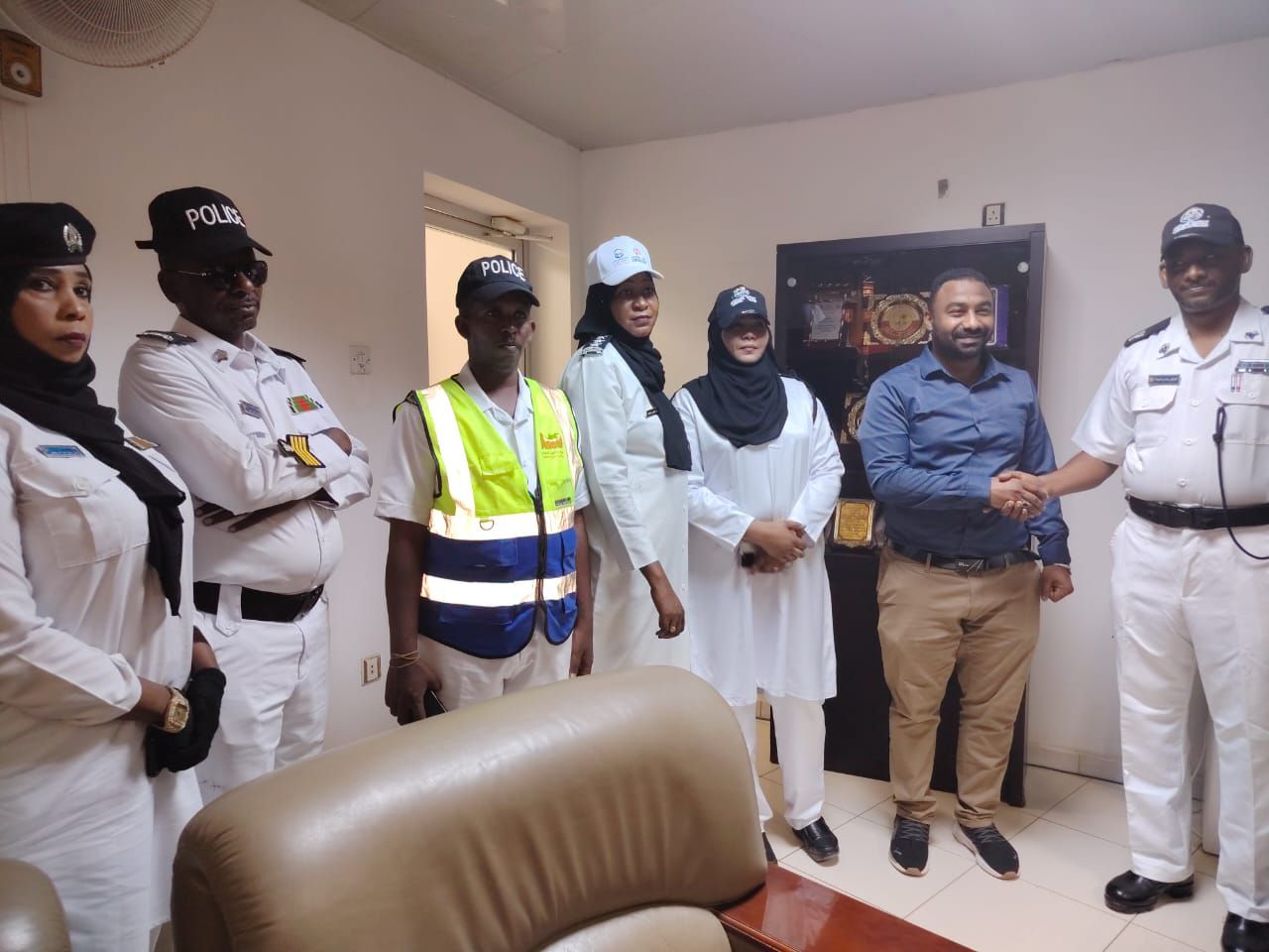 مدير مستشفى المك نمر الجامعي يثمن جهد شرطة مرور شندي في دعم مرضى الكلى